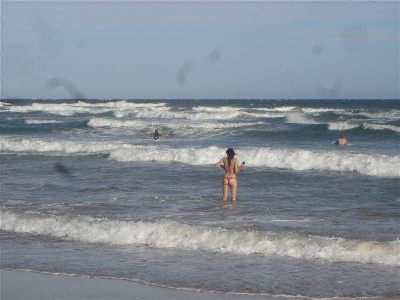bikini-beach-girl-7.jpg